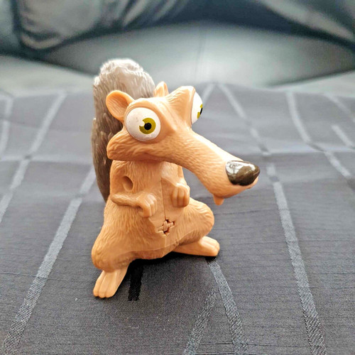 Ice age scrat mcdonalds happy - scrat,
